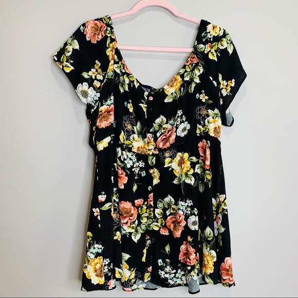 Torrid Floral Boho Button Up Flutter Sleeve Top Size 2 2X 18/20 - Picture 1 of 10